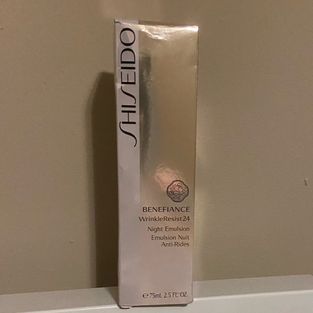 Shiseido Benefiance Night Emulsion